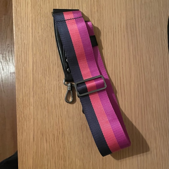 Tokidoki x Jujube Hello Kitty Roller Disco Messenger Strap - Picture 1 of 3